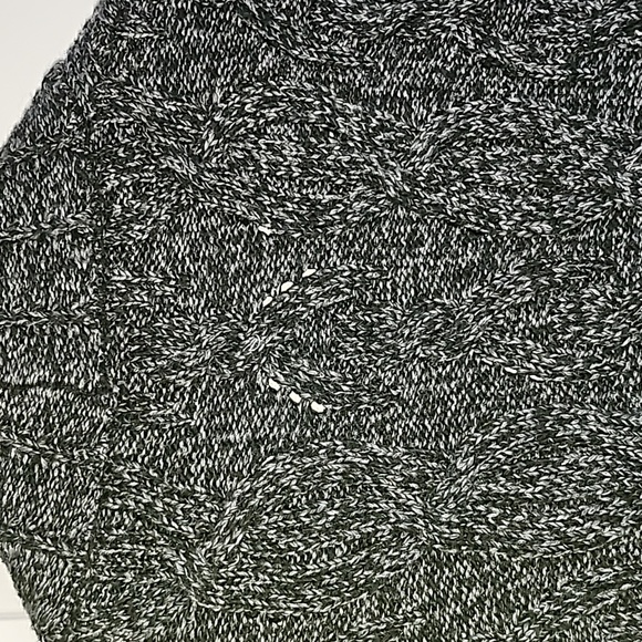 Limited Cable Sweater - Picture 5 of 9